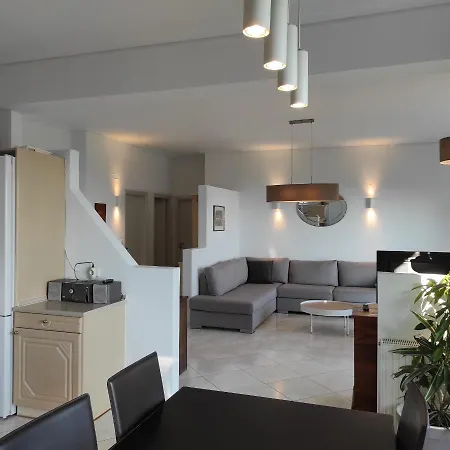 Sea Breeze Holiday home *